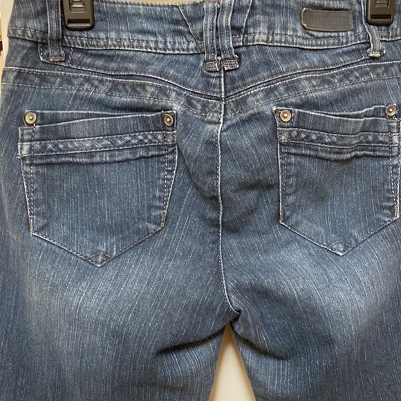 Democracy Justice Jeggings in medium wash - Picture 7 of 10